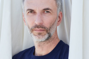 Thomas Salvador, réalisateur de « La Montagne », sur la plage de la Quinzaine des réalisateurs, à Cannes, le 25 mai 2022.