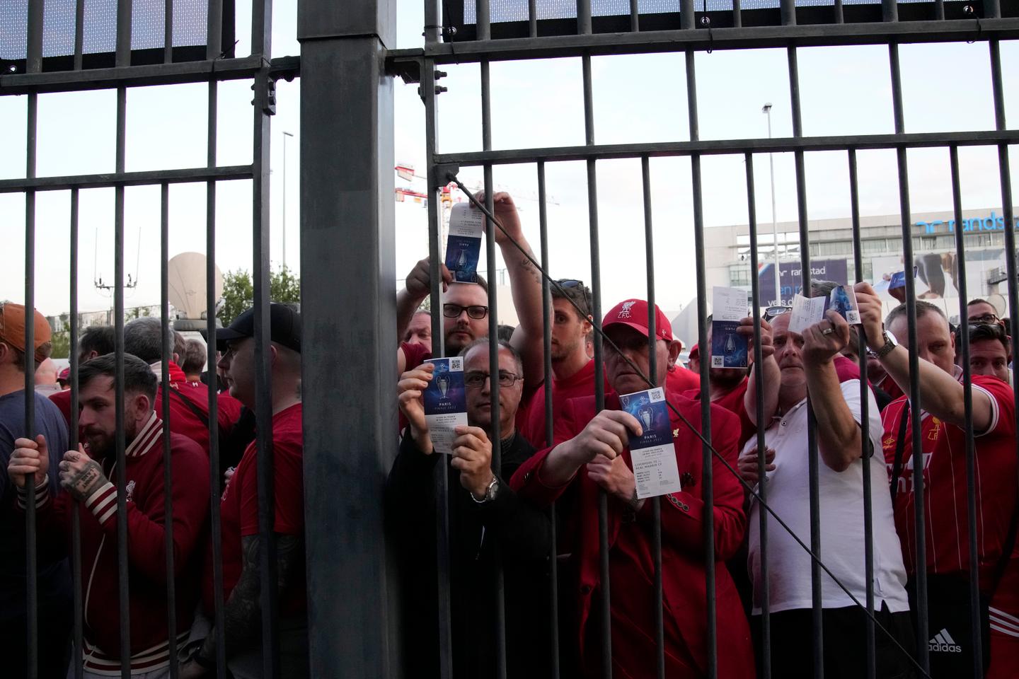 Incidents au Stade de France : des supporteurs de Liverpool vont porter plainte contre l’UEFA