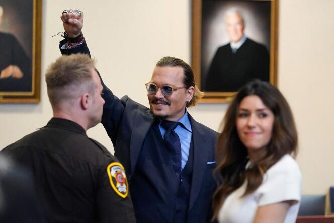 El actor estadounidense Johnny Depp después de una audiencia de juicio contra Amber Heard el 27 de mayo en Virginia.