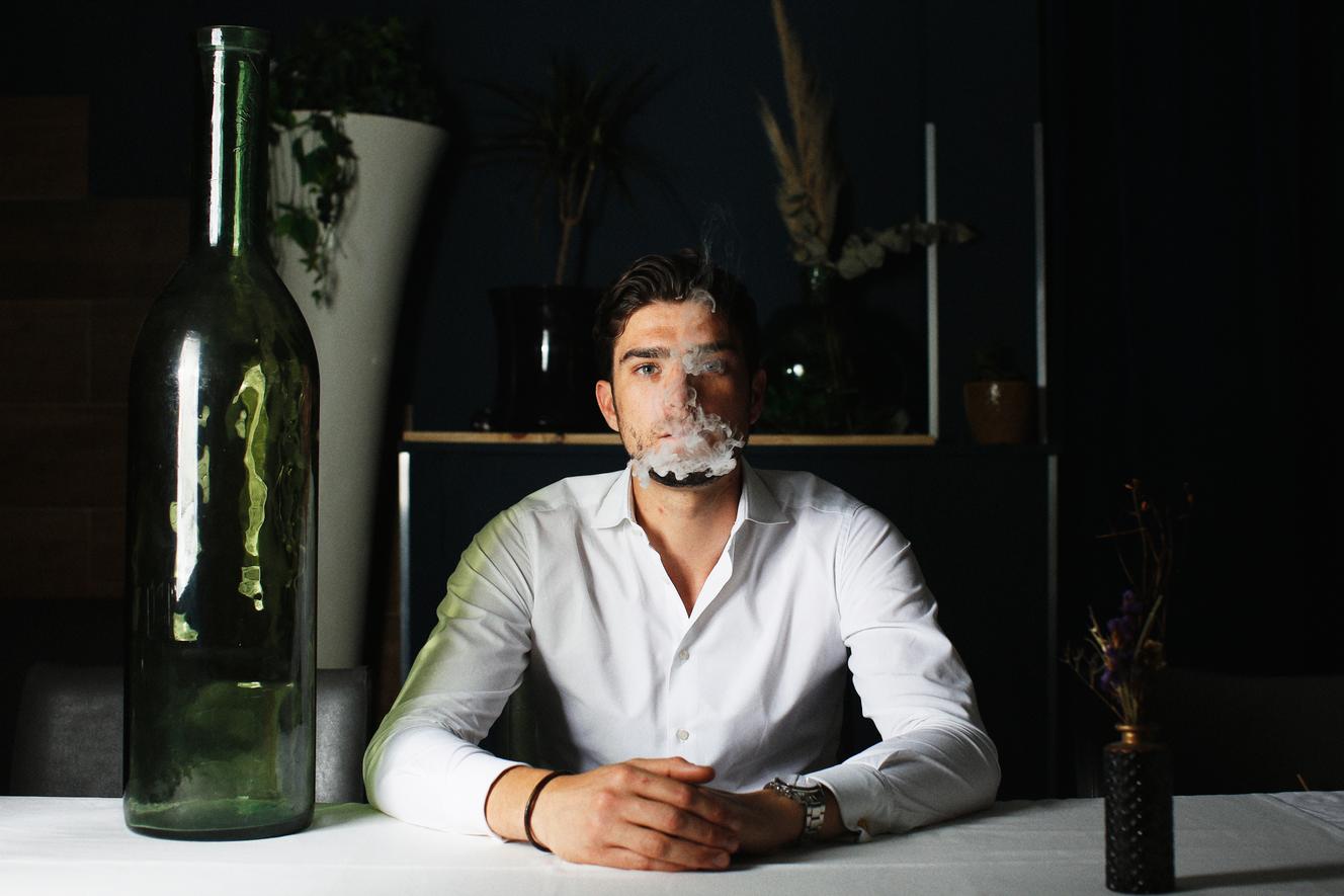 Tom Wander, 29 ans, gérant du Bistrot gourmand, à Nice, le 31 mai 2022.