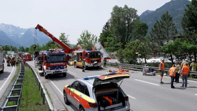 Un tren regional descarriló en los Alpes bávaros, en el sur de Alemania, el 3 de junio de 2022.