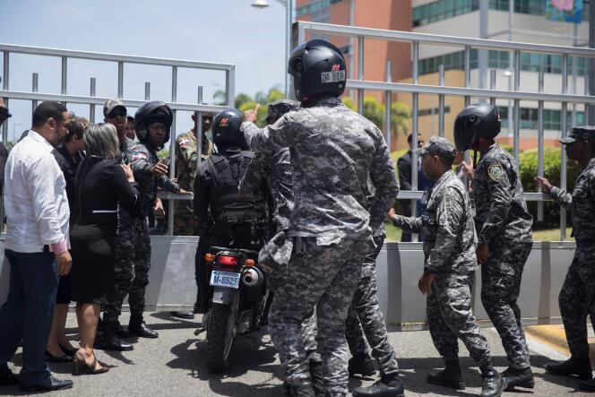 Police are seen outside the Dominican Ministry of Environment building during a shooting, in Santo Domingo, on June 6, 2022. Dominican Minister of Environment Orlando Jorge Mera was shot dead at his office Monday.