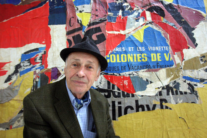 Jacques Villeglé, le 3 septembre 2008, au Centre Georges-Pompidou, à Paris.