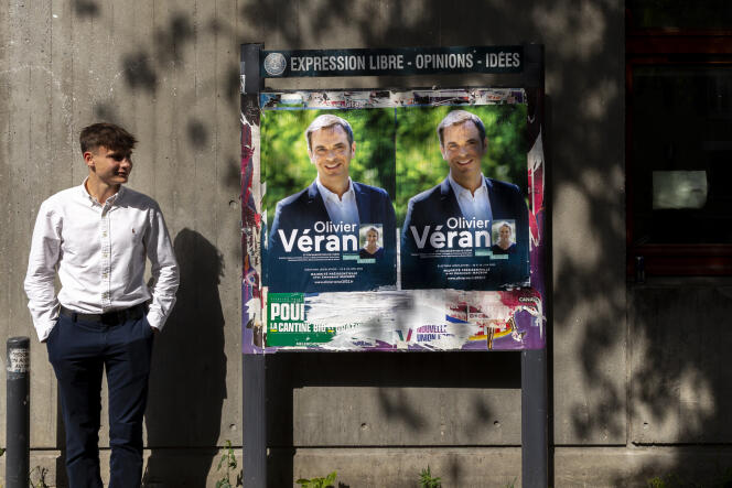 Olivier Véran et son équipe étaient en campagne pour les législatives ce matin sur le marché de L'Abbaye à Grenoble, le samedi 4 juin. 