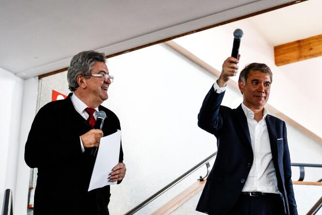 Jean-Luc Mélenchon (La France insoumise) y Olivier Faure (Partido Socialista), el 8 de junio de 2022 en Caen (Calvados).