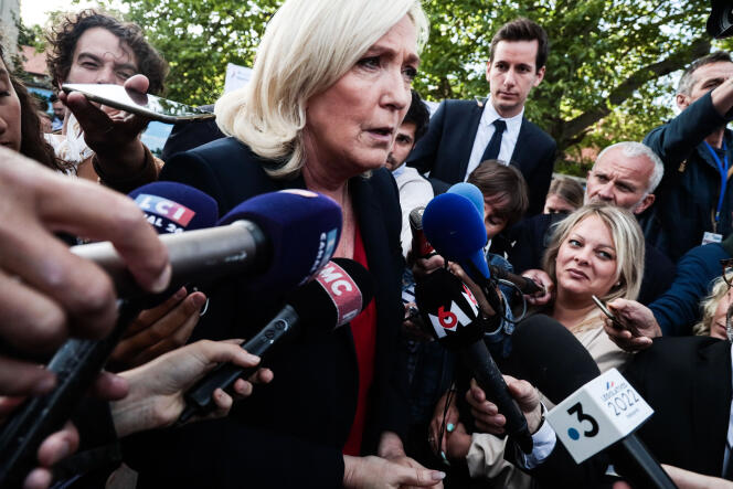 Marine Le Pen in Nord-Pas-de-Calais after first round of French legislative elections.