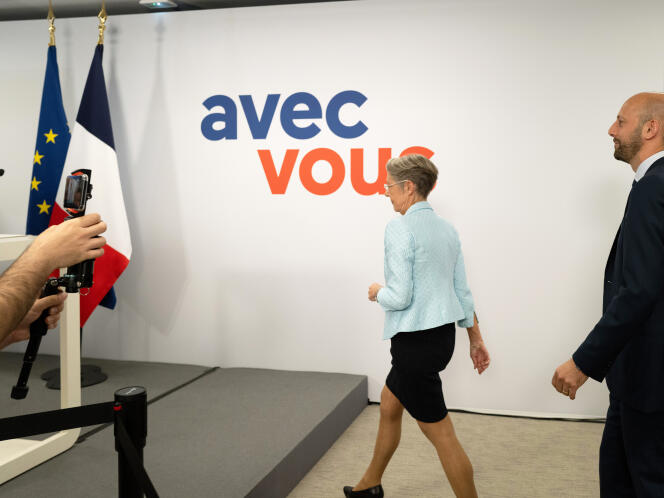 Arrivée de Elisabeth Borne au QG LREM à Paris. Premier tour des élections législatives. Paris, le 12 juin 2022