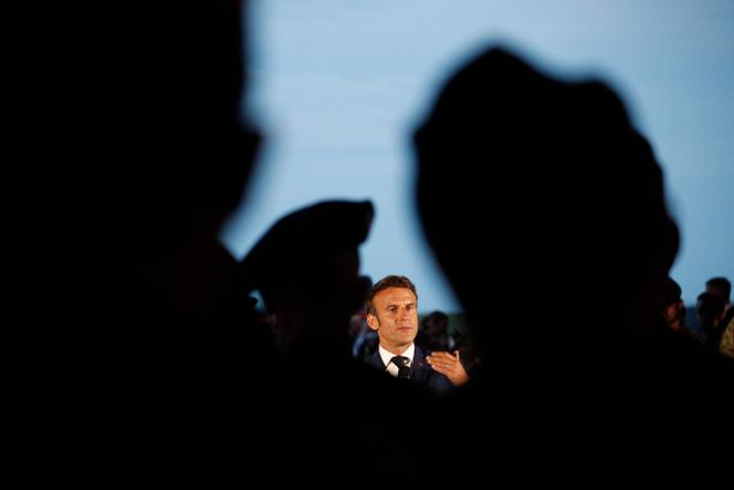 Comparé à 2019, niveau pré-pandémie, les émissions ont baissé de 3,8 %, et comparé à 2017, début du premier quinquennat d’Emmanuel Macron, la baisse atteint 9,6 %.