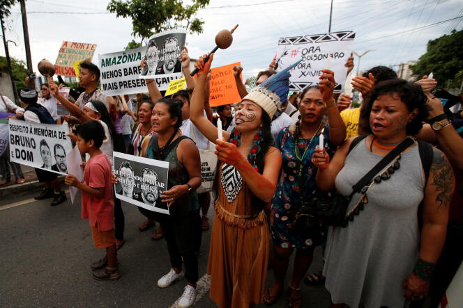 Demonstracja poparcia dla Dom Phillipsa i Bruno Pereiry w Manaus w Brazylii 15 czerwca 2022 r.