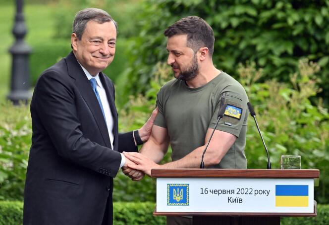 Italian Prime Minister Mario Draghi and Ukrainian President Volodymyr Zelensky in Kyiv on June 16.