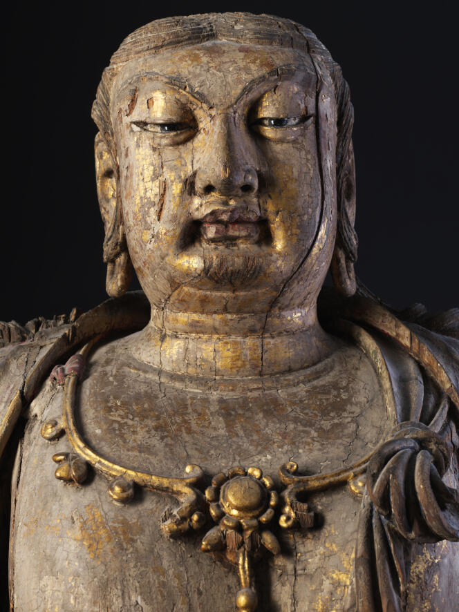 Buddha Bodhisattva from the Jin dynasty (1115 - 1234 BC) in wood from the Rousset Sale estimated between 1 and 1.5 million euros.