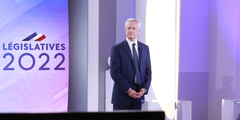 Bruno Le Maire, et Melenchon, Soirée électorale du second tour des legislatives 2022 sur les plateaux de France Television