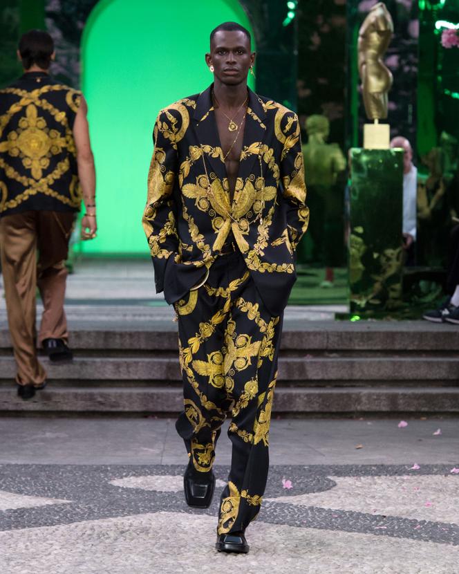 Milan Fashion Week's 11 Wildest Moments From Gucci, Versace, & More