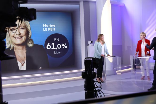 Olivia Grégoire et Clémentine Autain à la soirée électorale du second tour des législatives 2022, sur le plateau de France Télévisions, le 19 juin 2022.