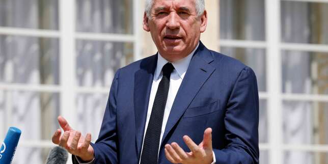 Avortement : François Bayrou se demande si l’inscription de l’IVG dans la Constitution est « utile pour le pays en ce moment »