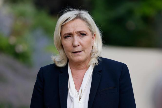 Before her return to the Assemblée Nationale, Marine Le Pen coaches her MPs