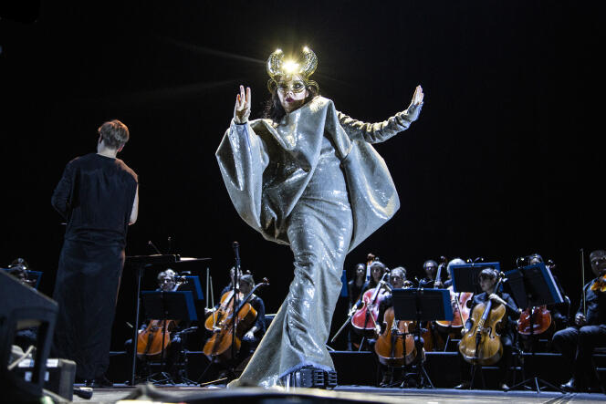 Singer Björk accompanied by 30 strings of the Parisian symphony orchestra Pasdeloup on the Ile Séguin at the Seine Musicale, June 21, 2022.