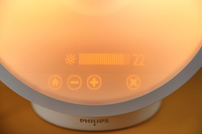 Les commandes du Philips HF3651/01 sont claires et agréables.