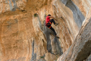 Un grimpeur lors du festival Petzl RocTrip, en mai 2022.