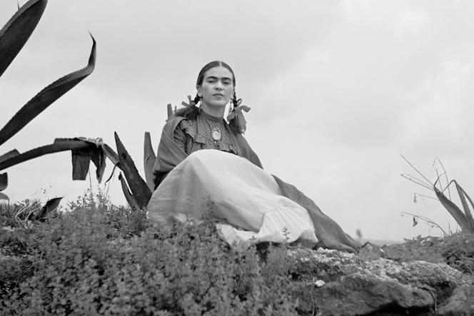 Frida Kahlo photographed by Toni Frissell for 