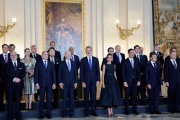 NATO leaders pose with Spain's King Felipe (center) and Queen Letizia (to his left), during a summit of the organization in Madrid, June 28, 2022.