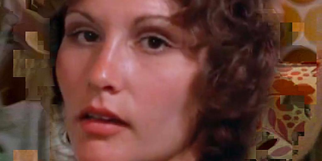 linda-lovelace-the-porn-star-in-her-husband-s-grip