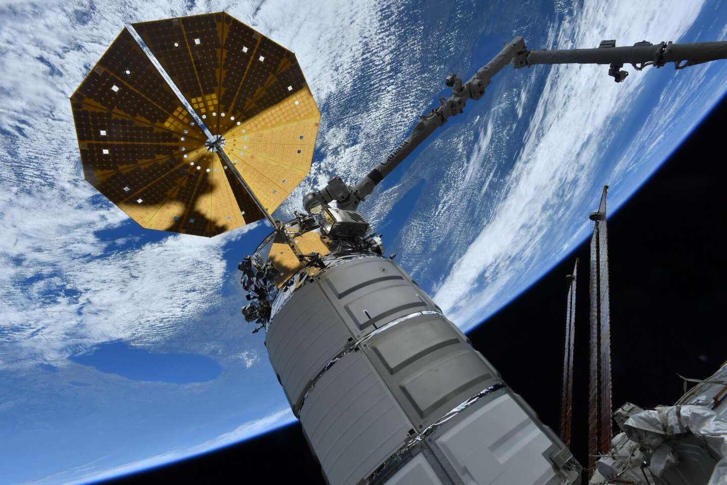 La ISS se despide de la nave estadounidense Cygnus