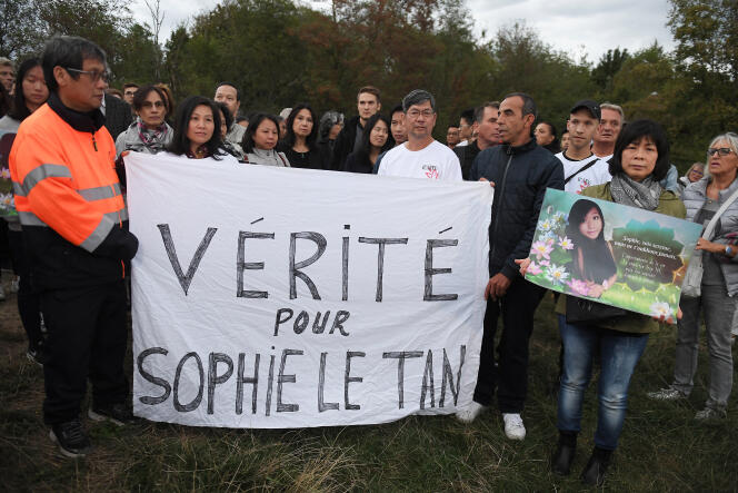 La famille de Sophie Le Tan réclame la vérité sur son meurtre, lors d’une marche en son hommage, à Mundolsheim (Bas-Rhin), le 7 septembre 2019.