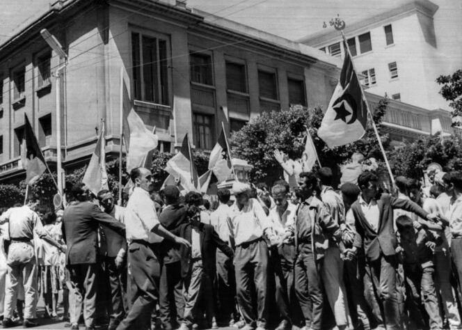 Student parade in Algiers, July 2, 1962.