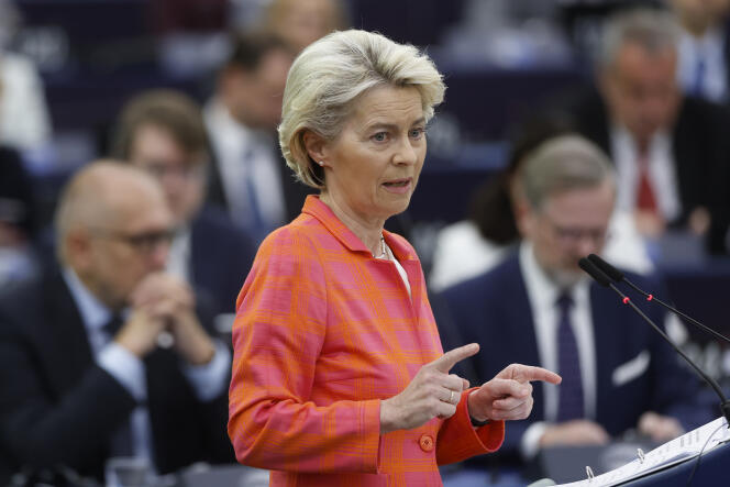 Ursula von der Leyen le 6 juillet 2022 devant le Parlement européen à Strasbourg.