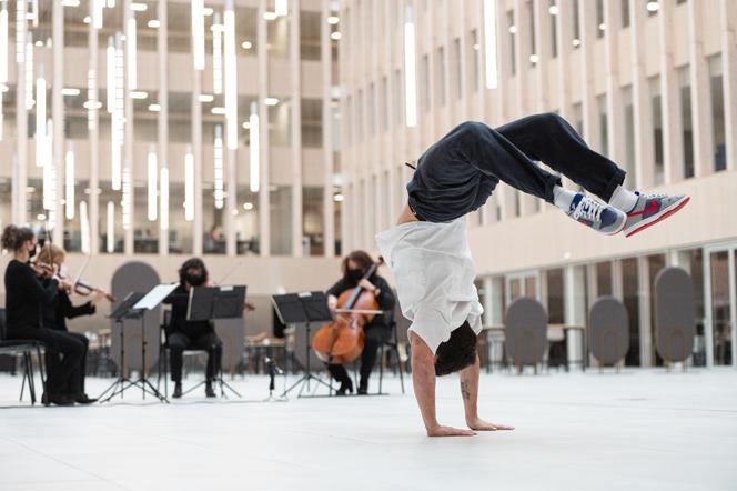 Eröffnung des Pulse, des neuen Hauptsitzes von Paris 2024, mit einem Breakdance-Konzert und Tanz am 6. Juli 2021 in Saint-Denis (Seine-Saint-Denis).