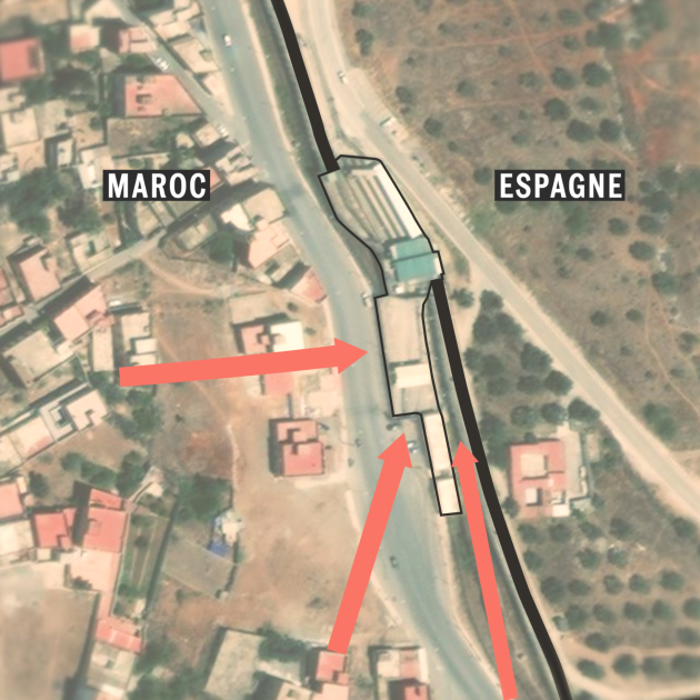 En rouge, les trois points d’entrée des migrants dans le poste-frontière. © Le Monde