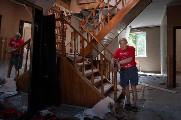Alexander Kaidalov, 70, at his son's house at 23 Mayakovsky Street, Belgorod, on July 7, 2022. The house was hit by a Tochka-U missile on the night of July 2 to 3.
