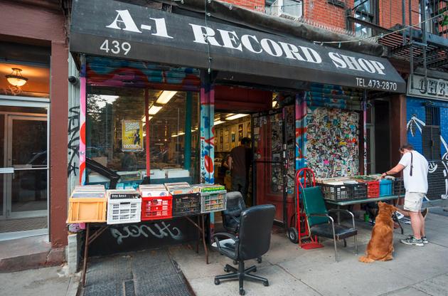 Lord Funk Le Dealeur De Musique Francaise Aux Etats Unis