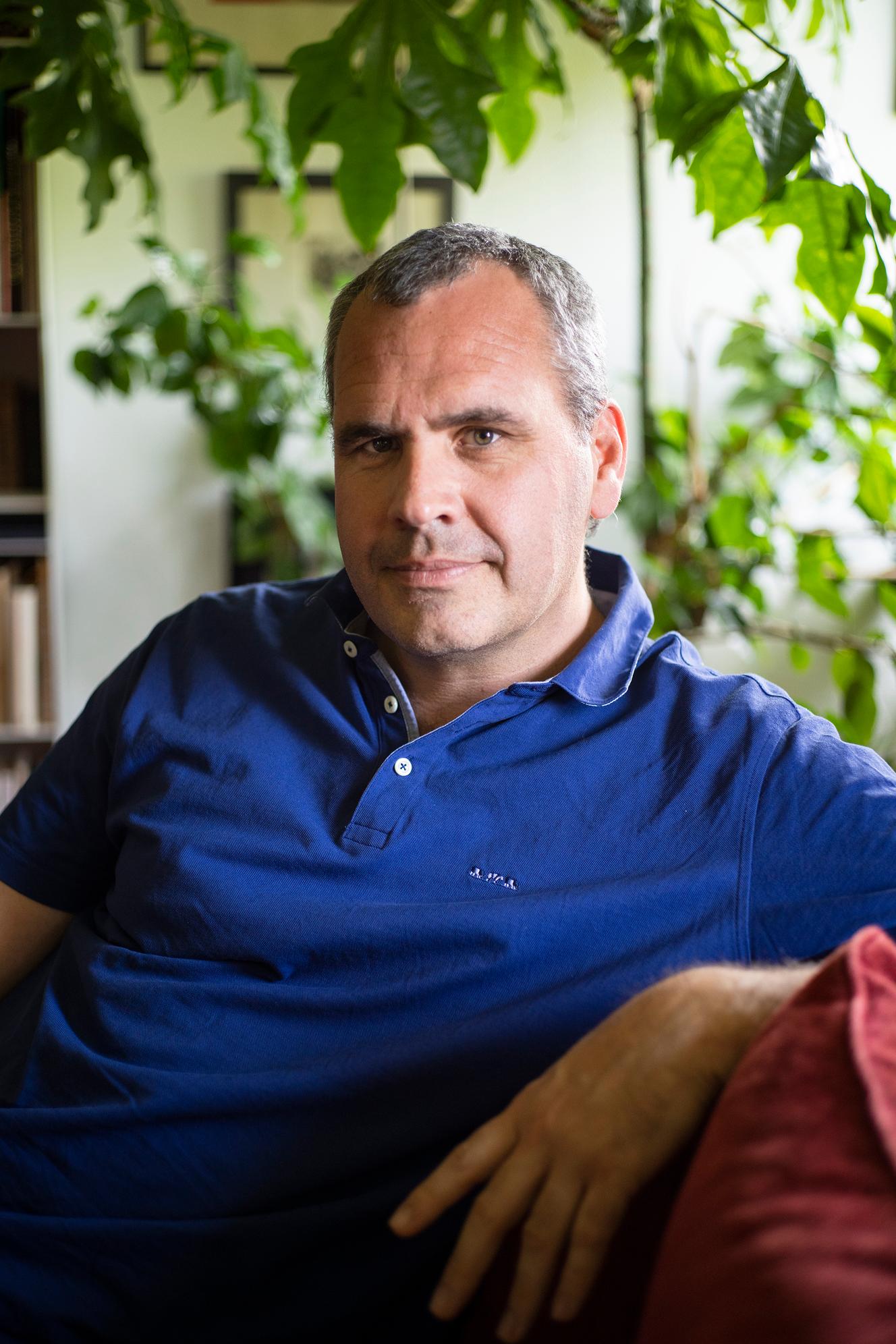 Benoît Bey, 45 ans, est médecin généraliste à Sainte-Marguerite, dans les Vosges. Ici à Nancy, chez son père, le 6 juillet 2022.