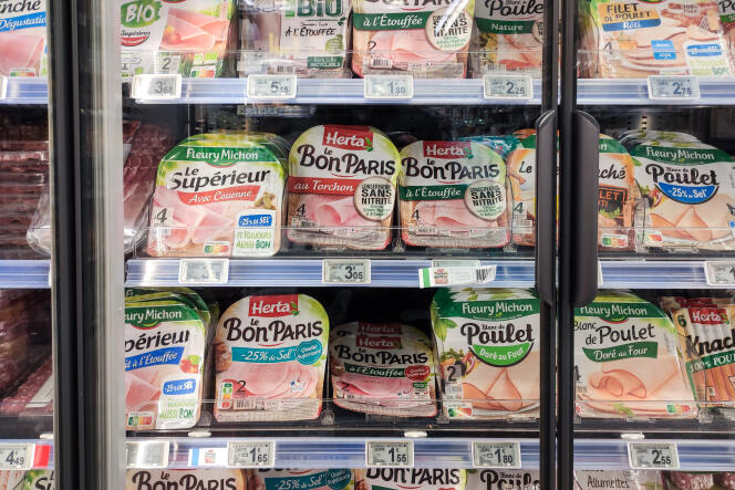 Du jambon de Paris biologique sans nitrites dans les rayonnages d’un supermarché parisien, en janvier 2021. 