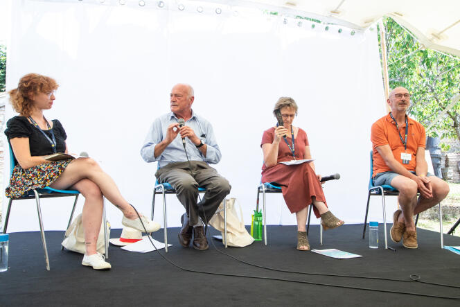 From left to right: Alain Rousset, President of the Nouvelle-Aquitaine Region, Sylvie Nony, Community Activist, and Benoist Aulanier, elected Local Vice-President of the Community of Municipalities of Montesquieu.