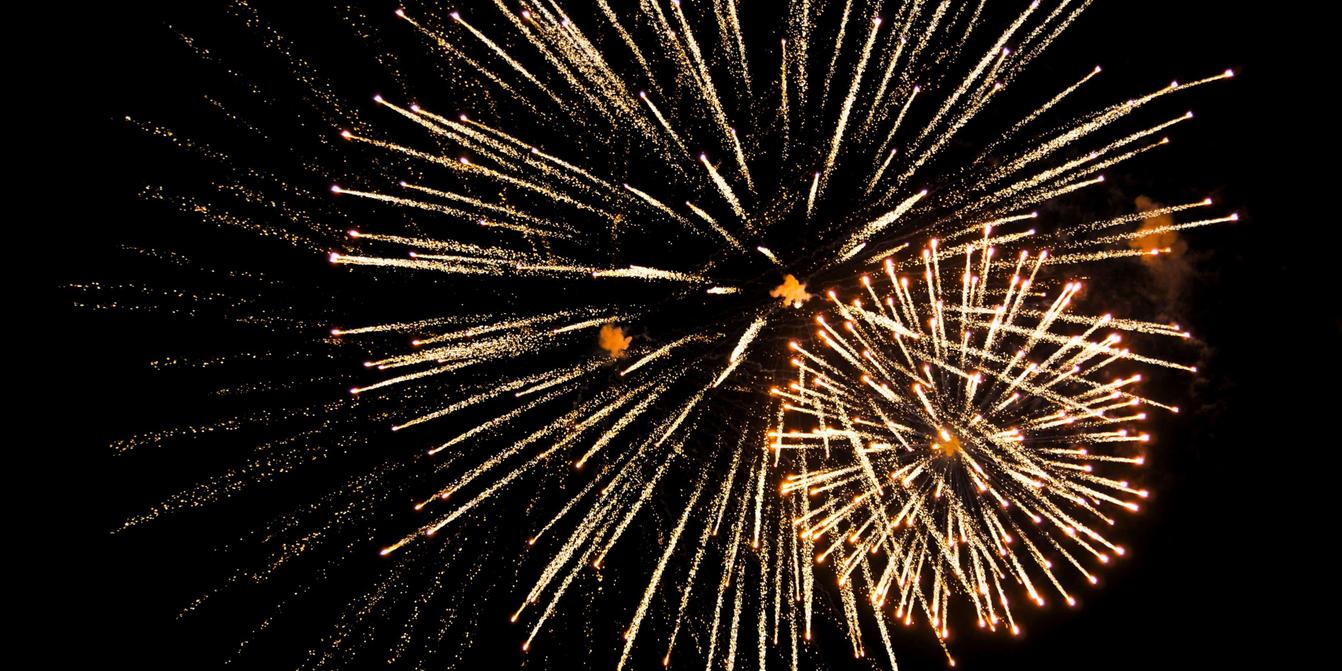 Feux D artifice 14 Juillet 2022 Maine Et Loire A Cholet, le feu d'artifice du 14-Juillet fait deux morts, dont un enfant  de 7 ans
