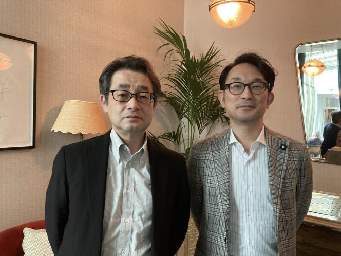 Satoru Matsumoto et Yohei Takami ont été éditeurs dans des magazines de prépublication de mangas de la maison d’édition Kodansha avant d’accéder à des fonctions de dirigeants. 
