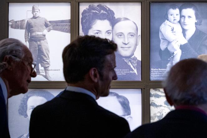 Emmanuel Macron, lors de l’inauguration de la gare de Pithiviers (Loiret), nouveau lieu de mémoire géré par le Mémorial de la Shoah, le 17 juillet 2022.