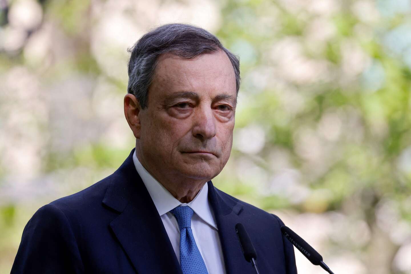 Mario Draghi, de Italiaanse voorzitter van de raad van bestuur, is afgetreden, maar zal de dagelijkse gang van zaken voortzetten