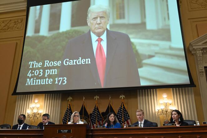 Donald Trump dans une vidéo présentée par la commission d’enquête parlementaire sur l’assaut du Capitole, à Washington, DC, le 21 juillet 2022.
