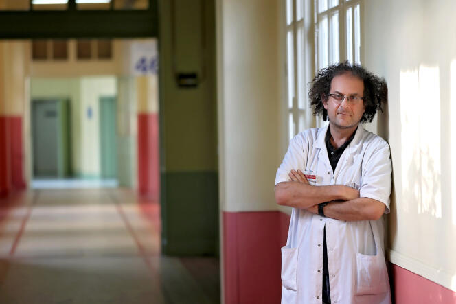 Laurent Karila, psychiatre addictologue à l’hôpital Paul-Brousse, à Villejuif (Val-de-Marne), et professeur à l’université Paris-Saclay, le 25 juillet 2018. 