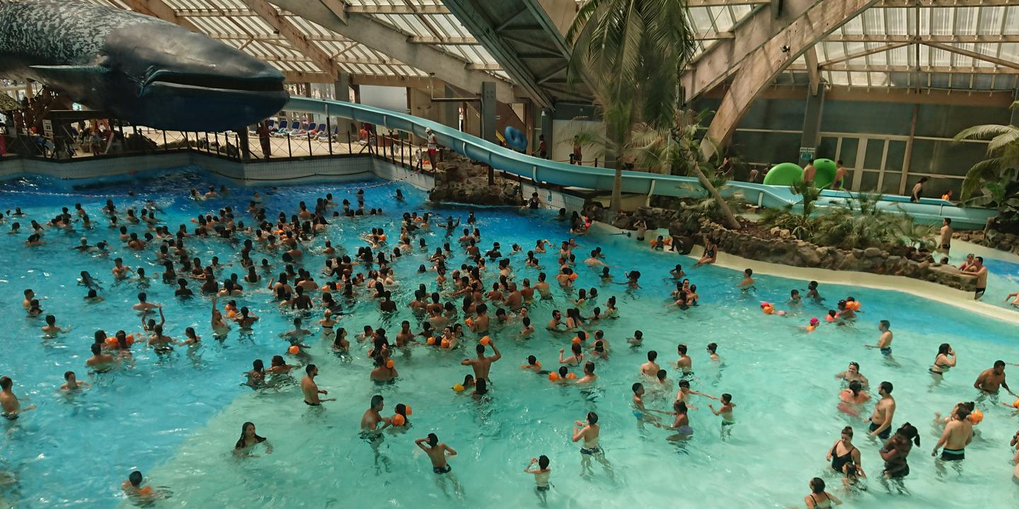 A l’Aquaboulevard, ceux qui ne peuvent pas voyager sont « un peu comme