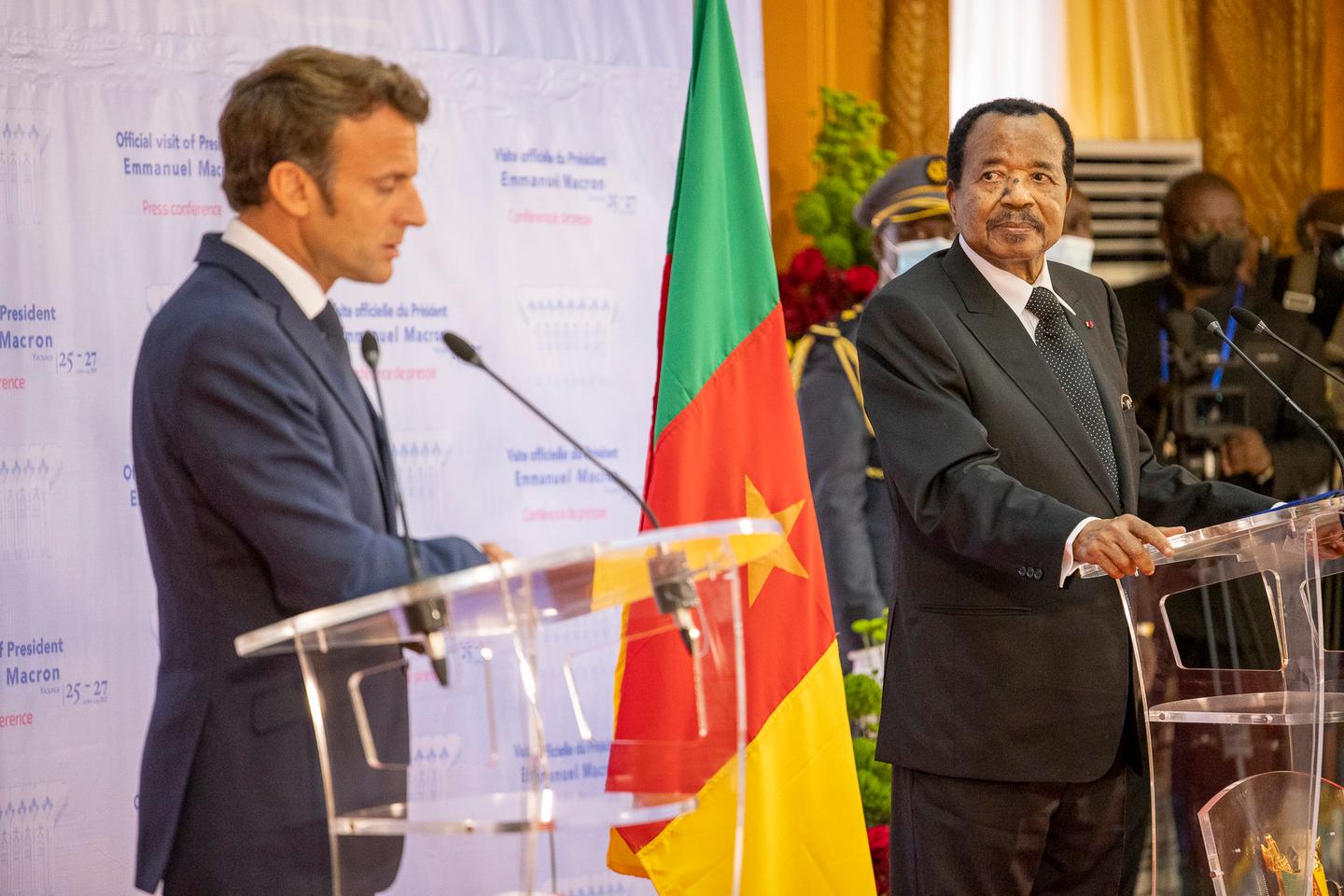 https://img.lemde.fr/2022/07/27/0/0/2000/1333/1440/960/60/0/6e0fb7e_1658886633243-macron-cameroun-20220726-web-16.jpg