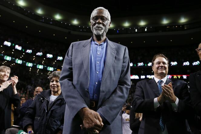 El jugador de baloncesto Bill Russell, durante un homenaje que le fue reservado en Boston, el 1 de noviembre de 2013.