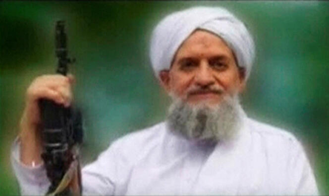 L’Egyptien Ayman Al-Zawahiri, dirigeant d’Al-Qaida depuis 2011. Capture d’écran d’une vidéo publiée le 12 septembre 2011.