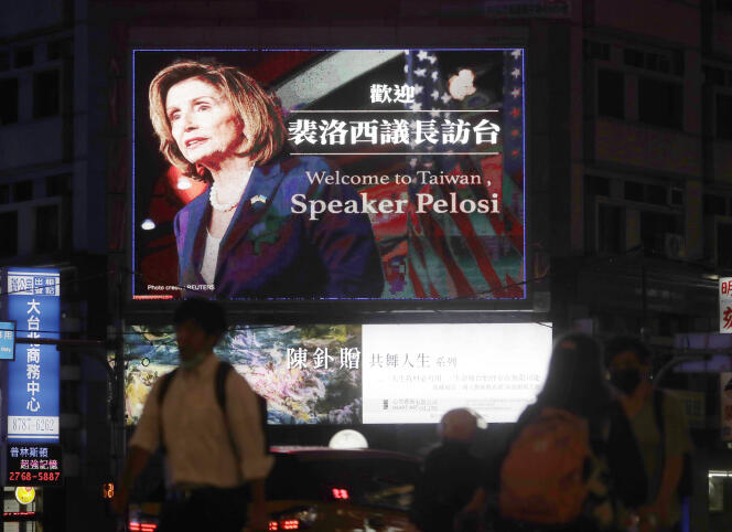 A billboard welcomes Nancy Pelosi to Taiwan on August 2, 2022.