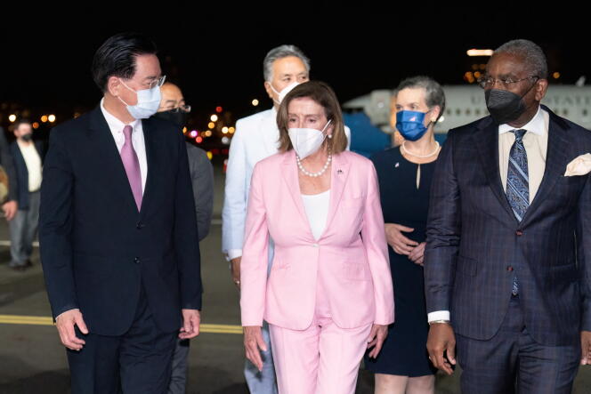 Nancy Pelosi, Speaker of the US House of Representatives, arrived in Taiwan on August 2, 2022. 