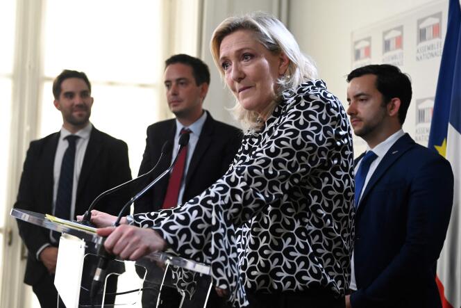La présidente du groupe Rassemblement national (RN) à l’Assemblée, Marine Le Pen, lors d’une conférence de presse, à Paris, le 2 août 2022.